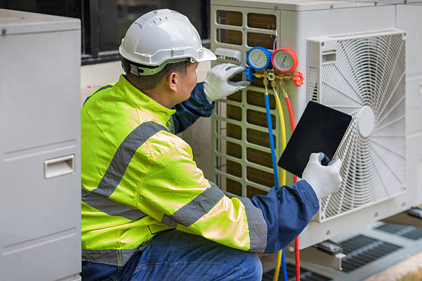 Professional Ac Installation technician working in Gorman, TX